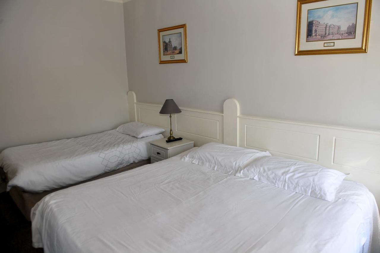 Railway House Guest House Mullingar Esterno foto